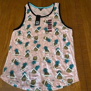 DISTORTION CLOTHING Men's Tank Top .Size xl .Color Pink NWT. Polo type fabric